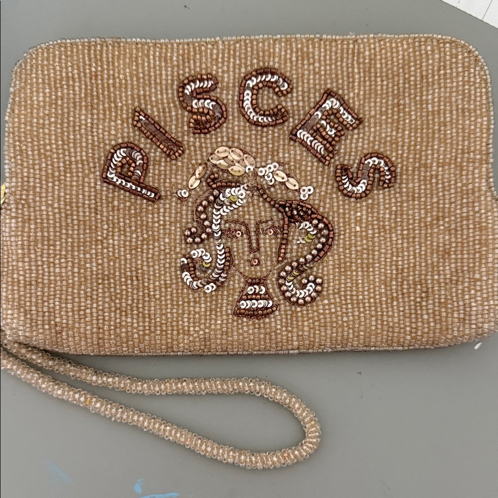 ✨BNWT✨ Anthropologie Beaded Pisces Tan Clutch